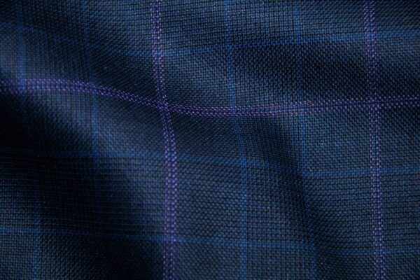 H5901 - NAVY PLAID WITH LT PURPLE PANE AND BLUE CHECK (275 grams / 8 Oz)