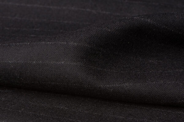 H7115 - Black W/ Grey Chalk Stripe (300 grams / 10 Oz)