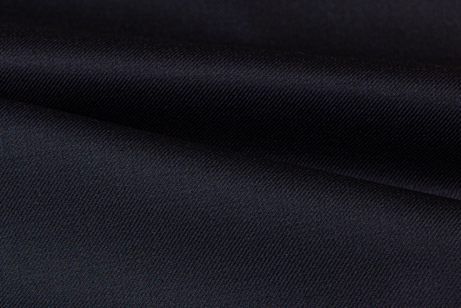 H2914 - Dark Navy Plain - 280 Gms (S130s Wool) - Huddersfield Textiles