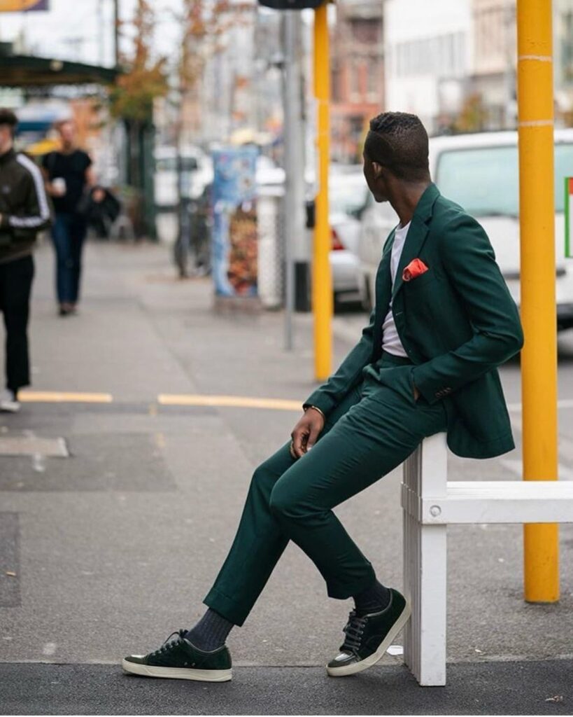 Embracing Simplicity: Why Plain Colored Suits are the Trend of the Year