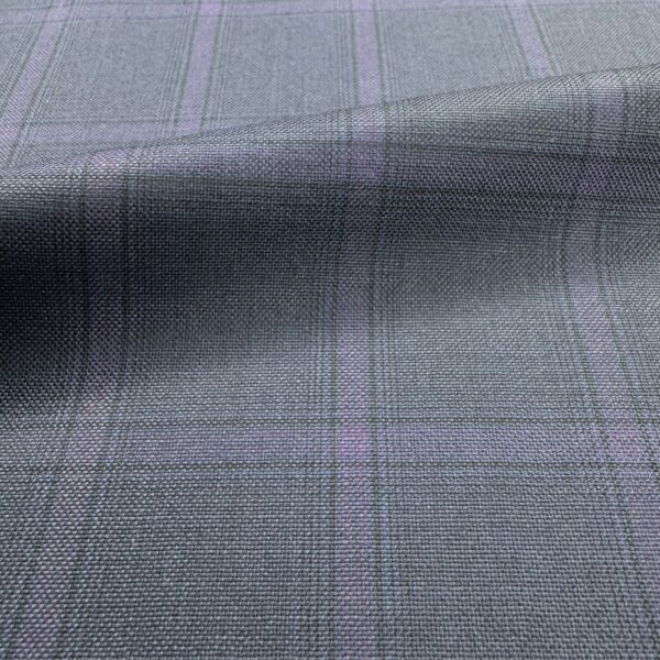 H3742 - Navy With Aubergine Check (290 grams / 10 Oz)