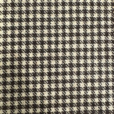 SAL292 - BROWN & CREAM HOUNDSTOOTH FLANNEL (360 Grams / 13 oz)