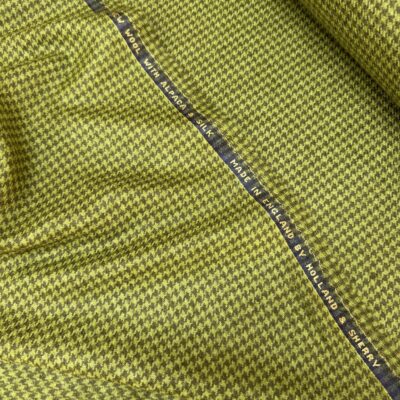 SAL339 - OLIVE GREEN HOUNDSTOOTH 30% ALPACA, 20% SILK, 50% WOOL (300 Grams / 10.5 oz)