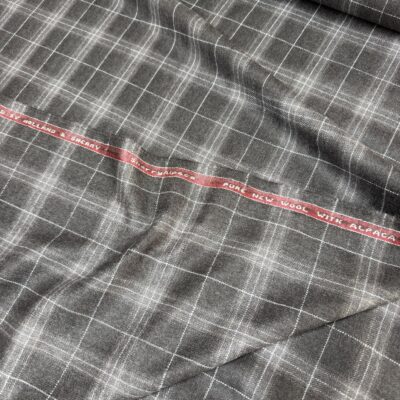 SAL340 - GREY & WHITE HERRINGBONE W/ OVERCHECK 30% ALPACA, 20% SILK, 50% WOOL (300 Grams / 10.5 oz)