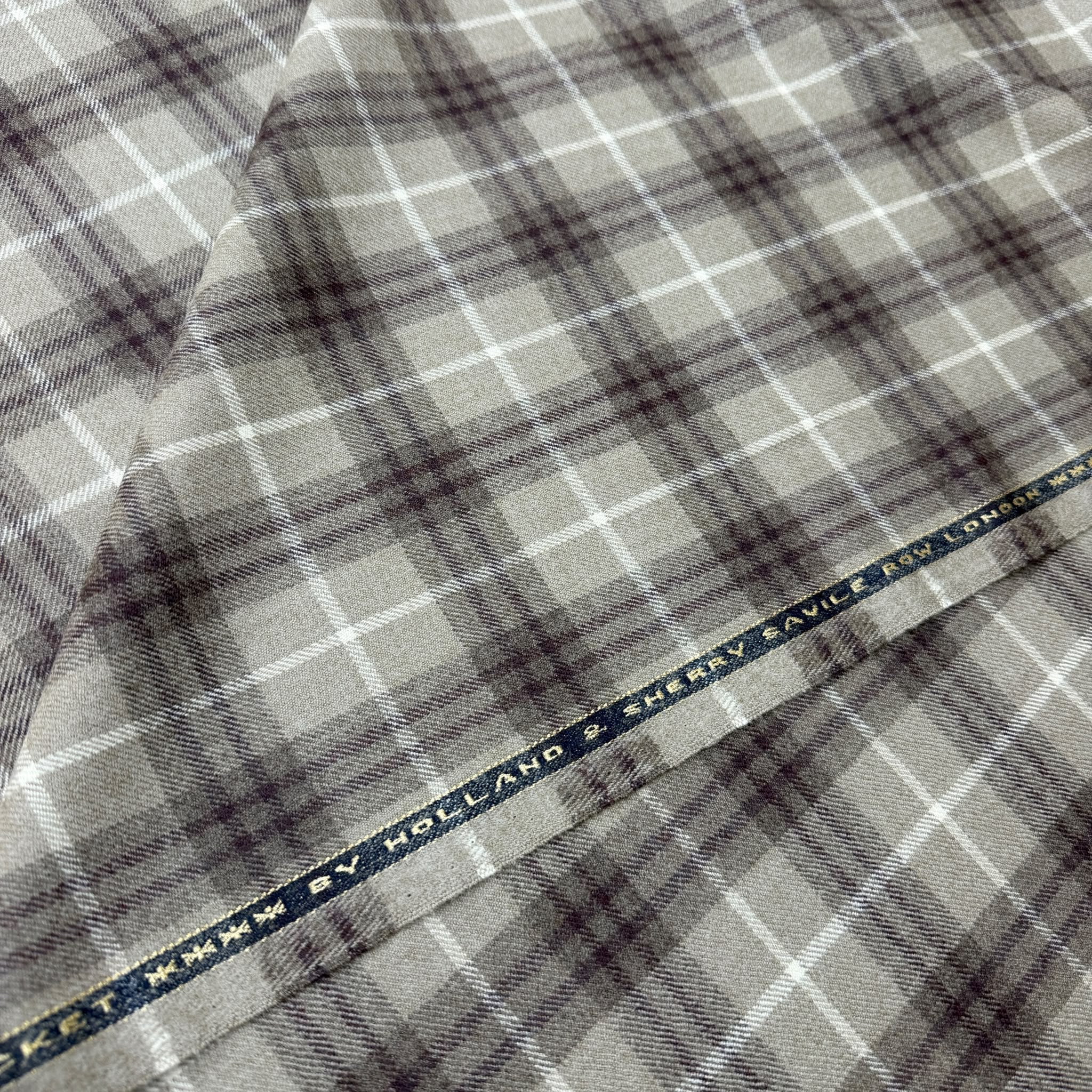SAL348 - STONE W/ WHITE & DK PURPLE CHECK 100% WOOL (280 Grams / 10 oz)