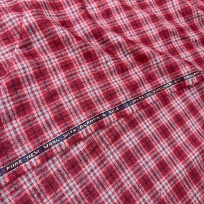 SAL358 - RED CHECK 30% ALPACA, 20% SILK, 50% WOOL (300 Grams / 10.5 oz)